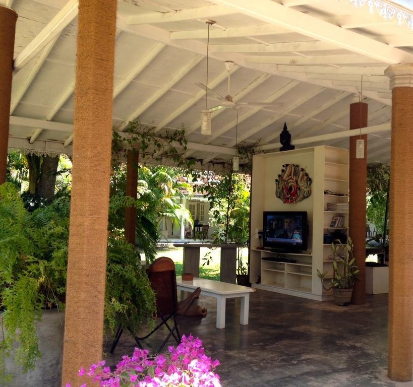 Hotel Fire Dragon Hideaway Negombo Zewnętrze zdjęcie