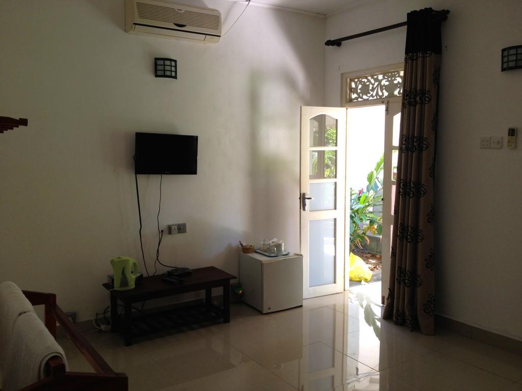 Hotel Fire Dragon Hideaway Negombo Pokój zdjęcie