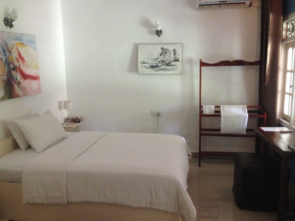 Hotel Fire Dragon Hideaway Negombo Zewnętrze zdjęcie