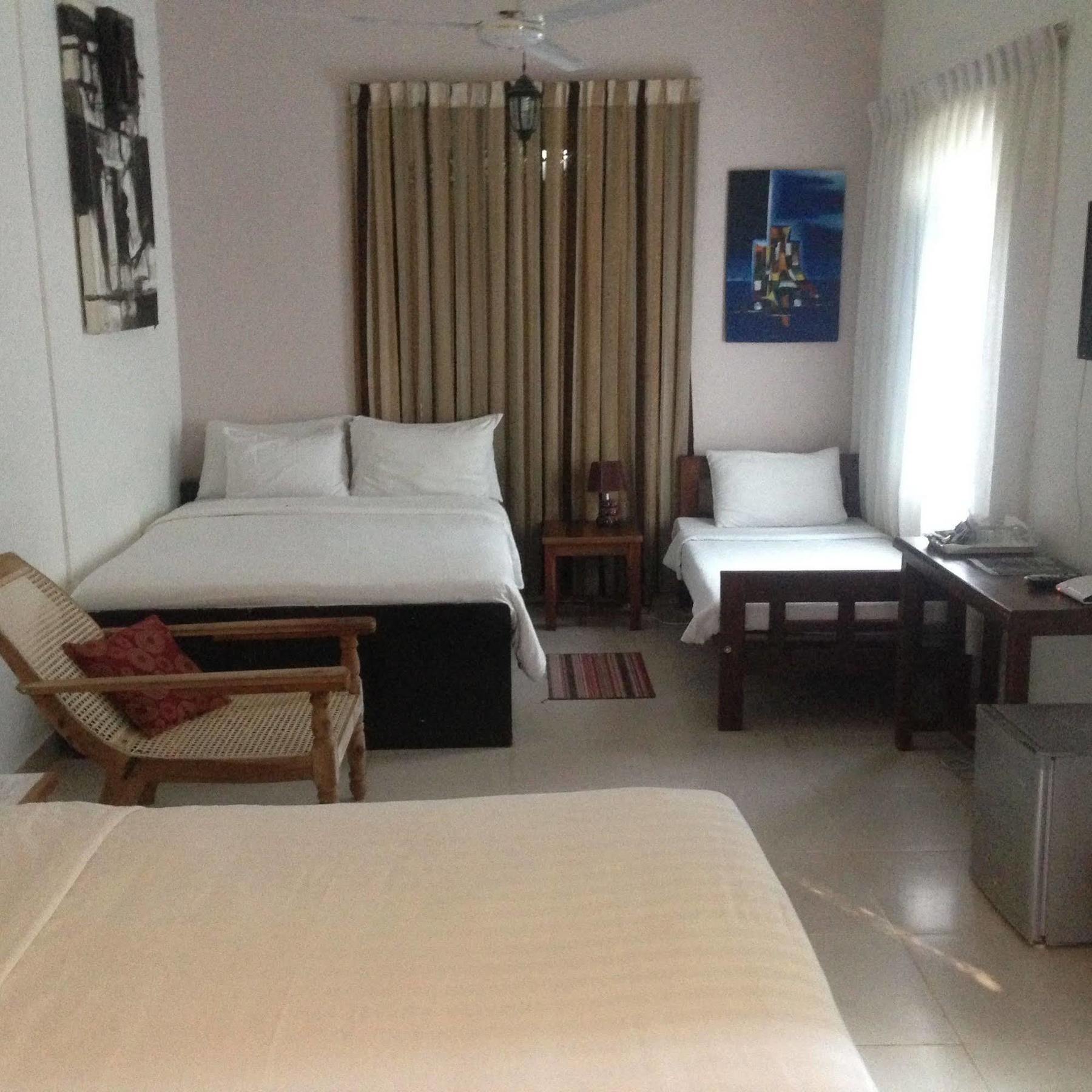 Hotel Fire Dragon Hideaway Negombo Zewnętrze zdjęcie